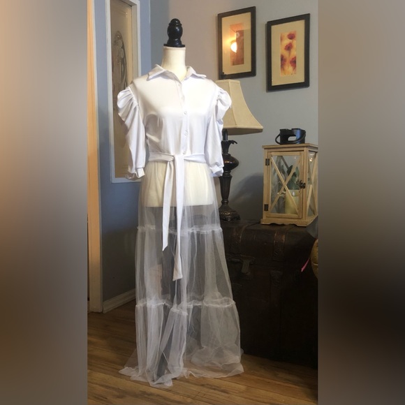 Dresses & Skirts - NWOT Shirt fabric top with mesh skirt